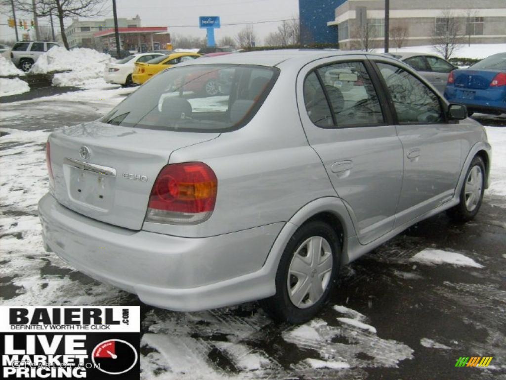 2003 ECHO Sedan - Silver Streak Mica / Shadow Gray photo #7