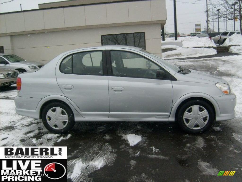 2003 ECHO Sedan - Silver Streak Mica / Shadow Gray photo #8