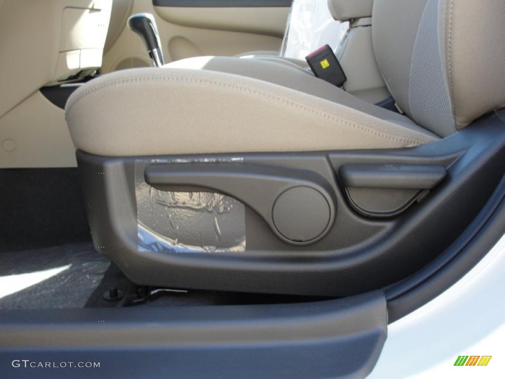 2011 Elantra Touring GLS - Polar White / Beige photo #22