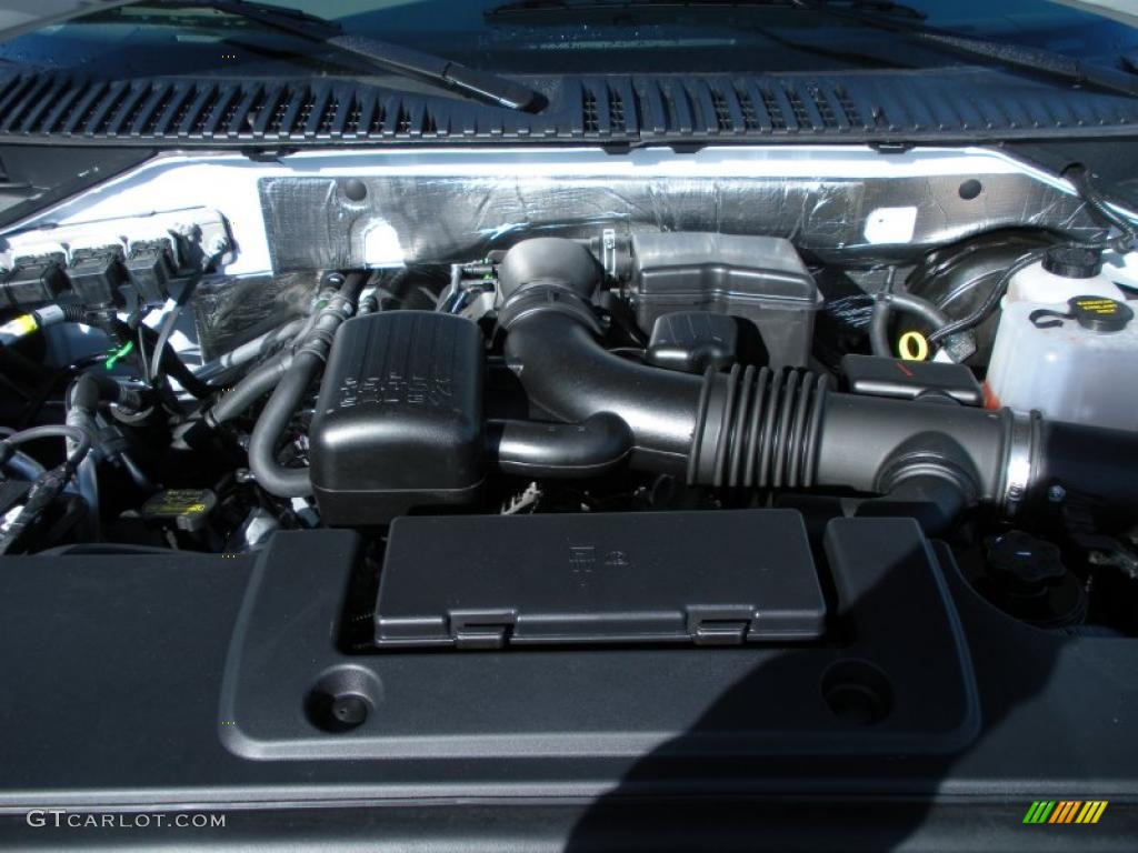 2011 Ford Expedition Limited 5.4 Liter SOHC 24-Valve Flex-Fuel V8 Engine Photo #44110102