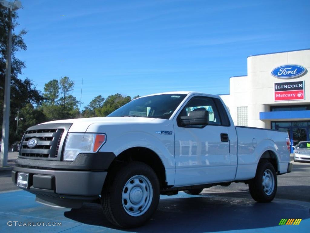 2011 F150 XL Regular Cab - Oxford White / Steel Gray photo #1
