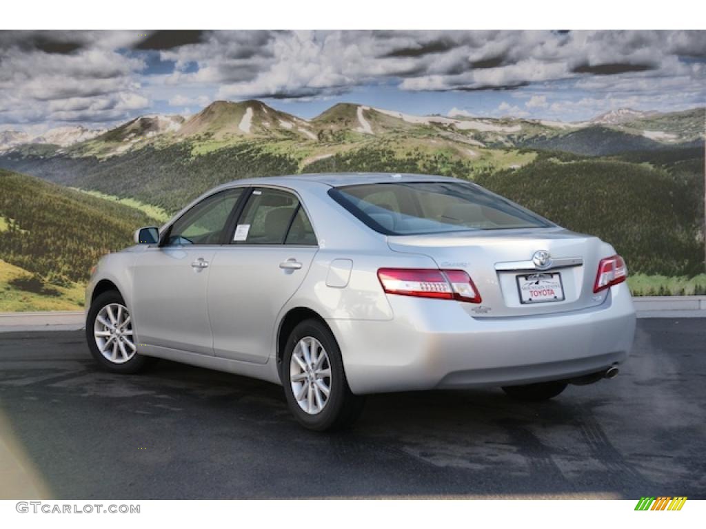 Classic Silver Metallic 2011 Toyota Camry XLE Exterior Photo #44111910