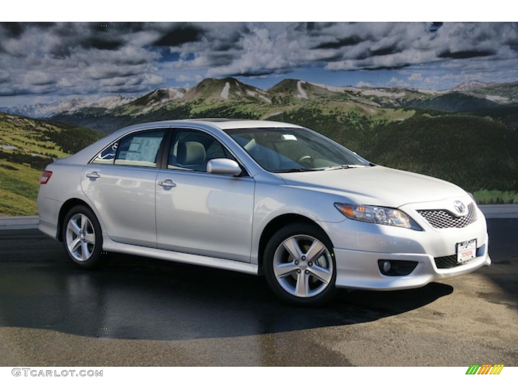 Classic Silver Metallic 2011 Toyota Camry SE Exterior Photo #44112342