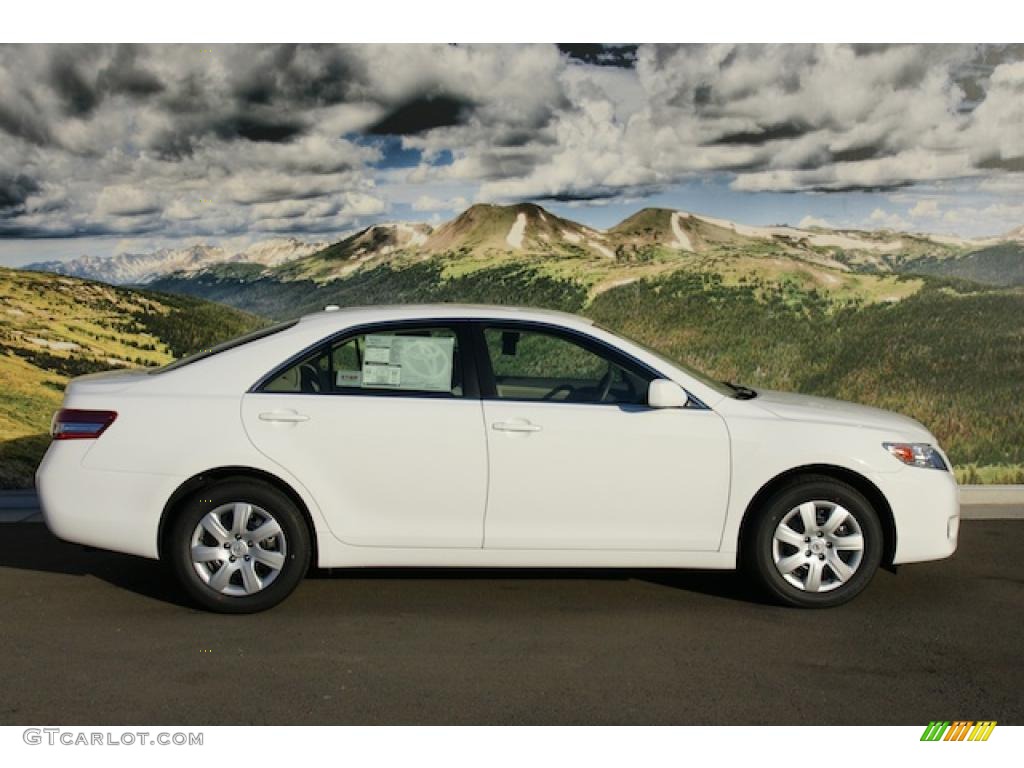 Super White 2011 Toyota Camry LE Exterior Photo #44112934