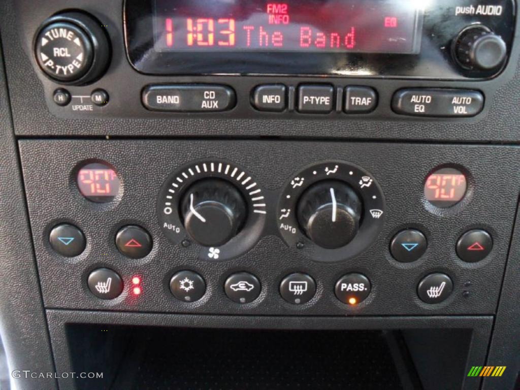2008 Pontiac Grand Prix Sedan Controls Photo #44118670