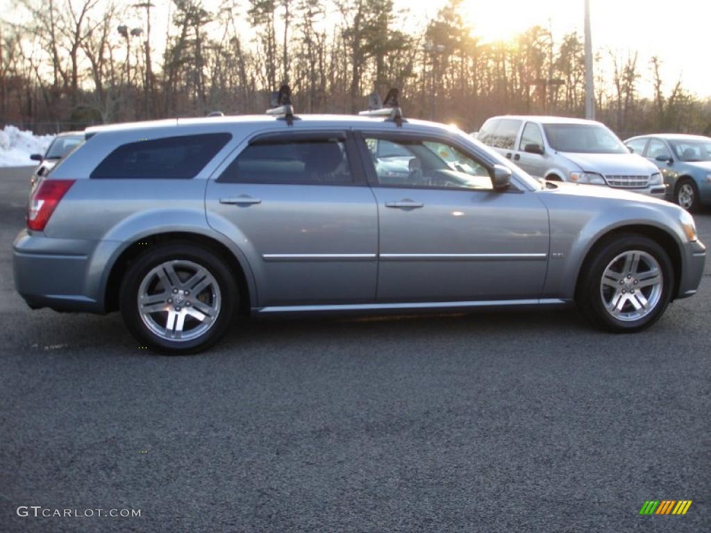 Silver Steel Metallic 2006 Dodge Magnum Standard Magnum Model Exterior Photo #44120302
