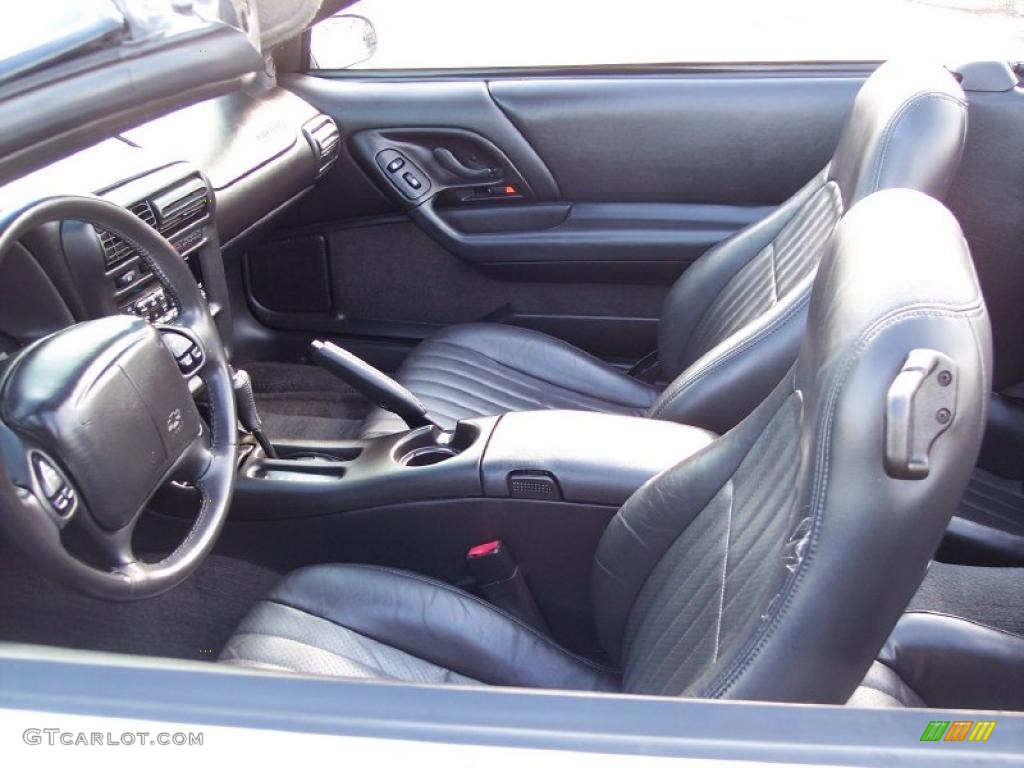 Ebony Black Interior 2002 Chevrolet Camaro Z28 Convertible Photo #44125618