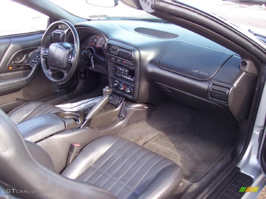 2002 Chevrolet Camaro Z28 Convertible Ebony Black Dashboard Photo #44125730