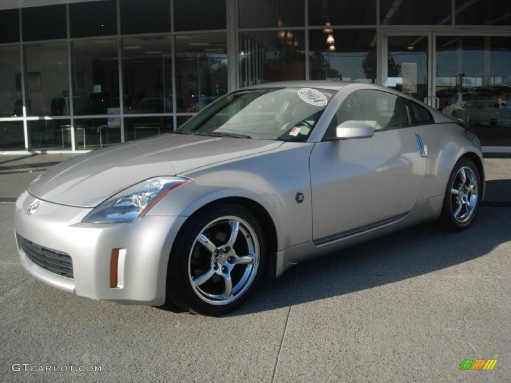 2004 350Z Coupe - Chrome Silver Metallic / Frost photo #2