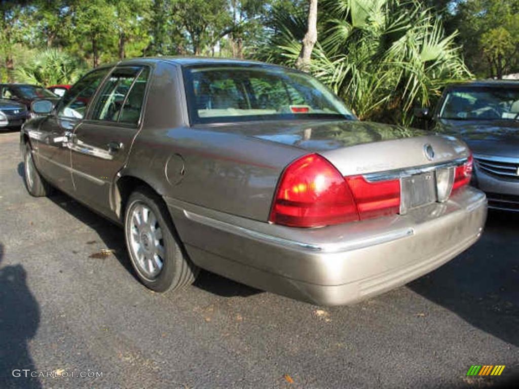 2004 Grand Marquis LS - Arizona Beige Metallic / Medium Parchment photo #4