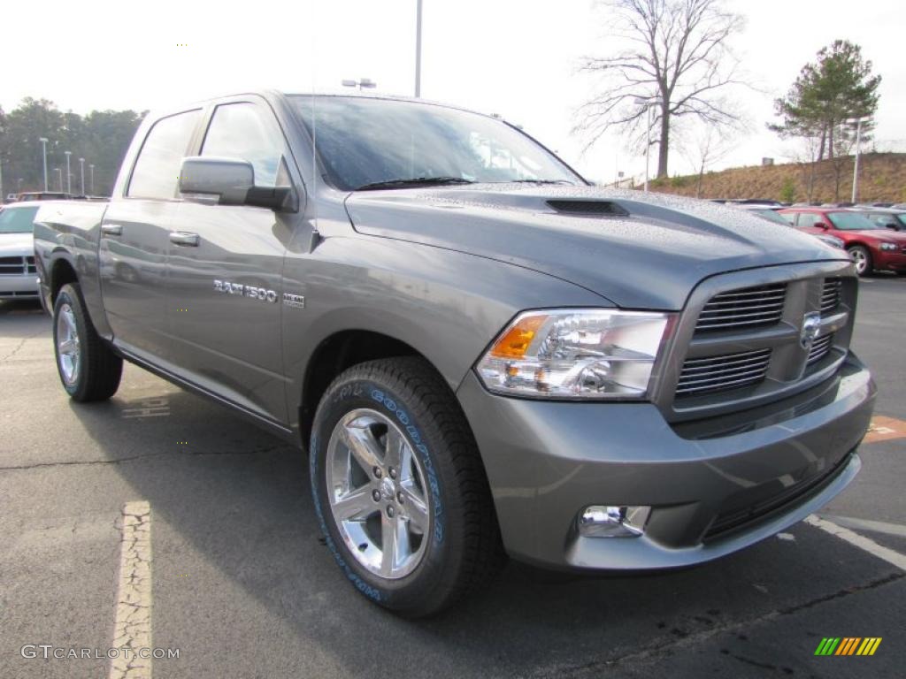 2011 Ram 1500 Sport Crew Cab - Mineral Gray Metallic / Dark Slate Gray photo #4