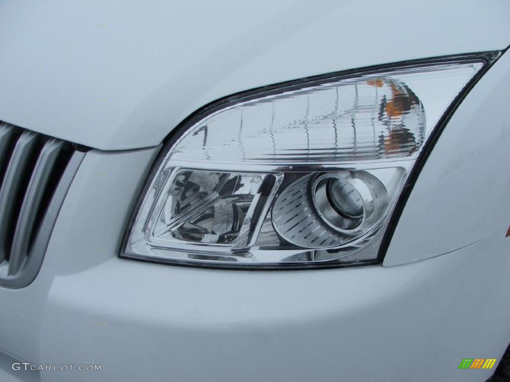2008 Sable Premier Sedan - Oxford White / Charcoal Black/Medium Light Stone photo #9