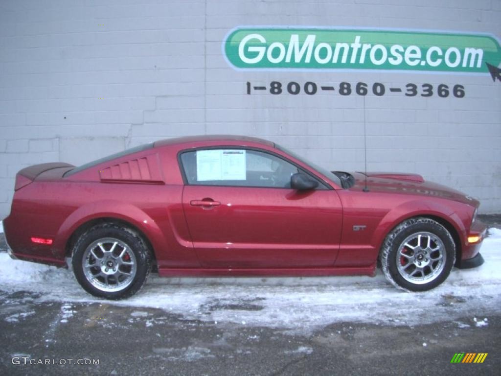 2006 Mustang GT Premium Coupe - Redfire Metallic / Dark Charcoal photo #4