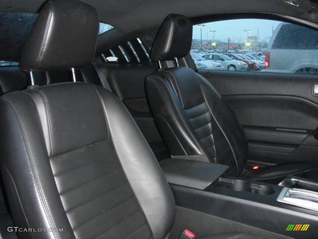 2006 Mustang GT Premium Coupe - Redfire Metallic / Dark Charcoal photo #21