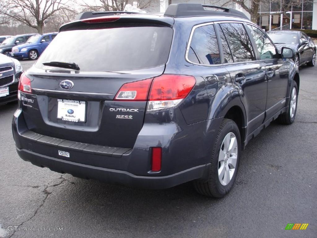 2011 Outback 2.5i Premium Wagon - Graphite Gray Metallic / Off Black photo #4