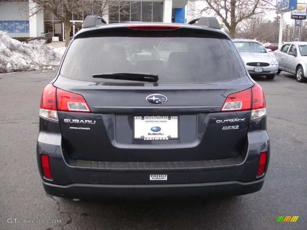 2011 Outback 2.5i Premium Wagon - Graphite Gray Metallic / Off Black photo #5
