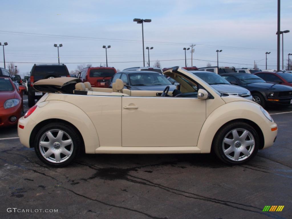 Harvest Moon Beige 2006 Volkswagen New Beetle 2.5 Convertible Exterior Photo #44149277