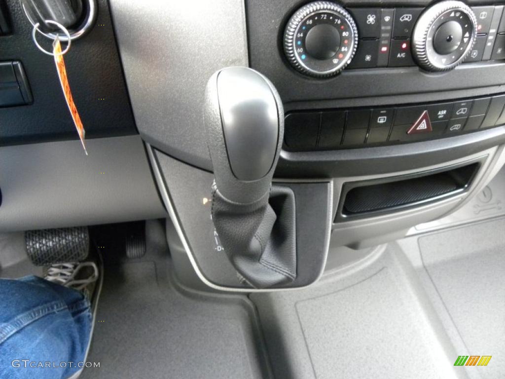 2011 Mercedes-Benz Sprinter 2500 Passenger Van 5 Speed Automatic Transmission Photo #44155595