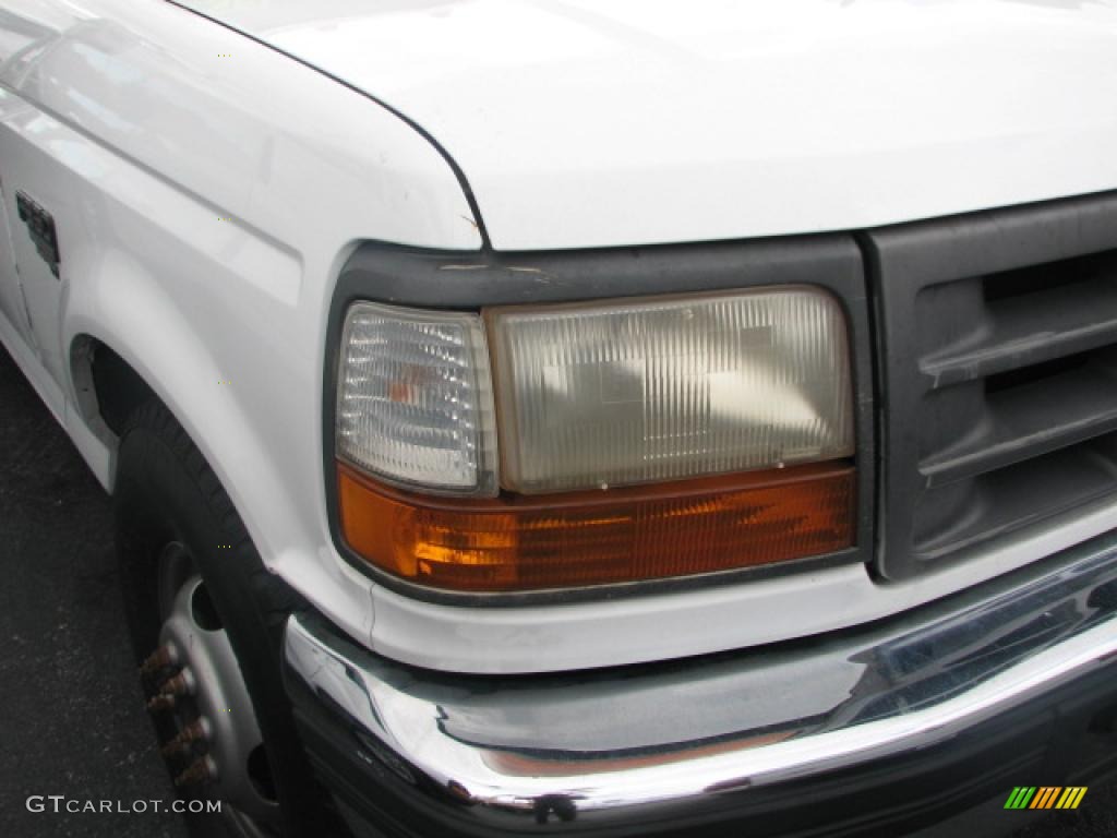 1997 F350 XLT Extended Cab Dually - Oxford White / Opal Grey photo #2