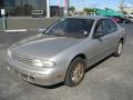 1997 Platinum Metallic Nissan Altima GXE  photo #5