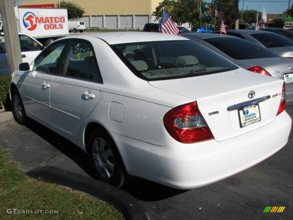 2002 Camry LE - Super White / Taupe photo #7