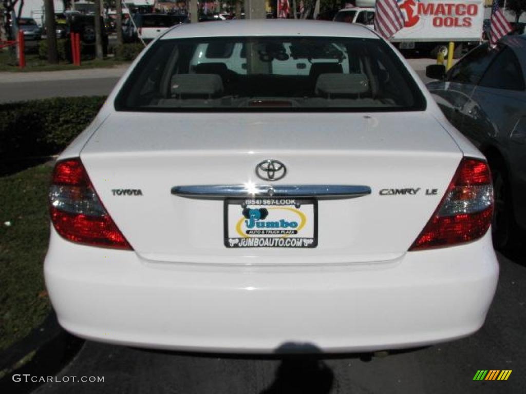 2002 Camry LE - Super White / Taupe photo #9