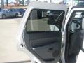 Stone White - Grand Cherokee Laredo Photo No. 19