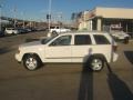 Stone White - Grand Cherokee Laredo Photo No. 2