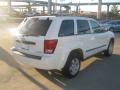 Stone White - Grand Cherokee Laredo Photo No. 5
