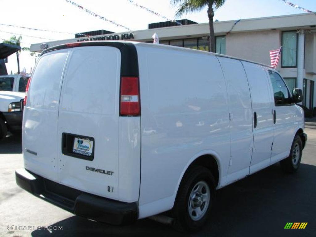 2006 Express 1500 Commercial Utility Van - Summit White / Medium Dark Pewter photo #12