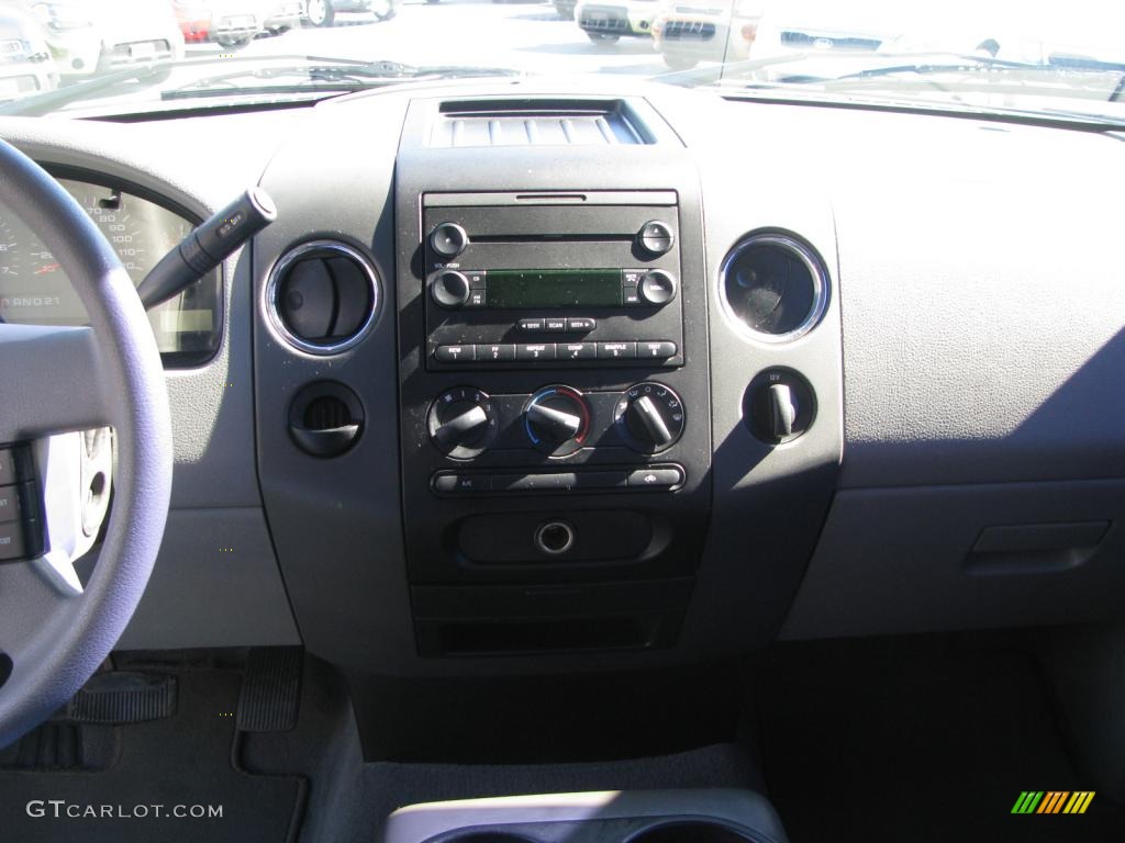 2004 F150 XLT SuperCab - Dark Shadow Grey Metallic / Dark Flint photo #21