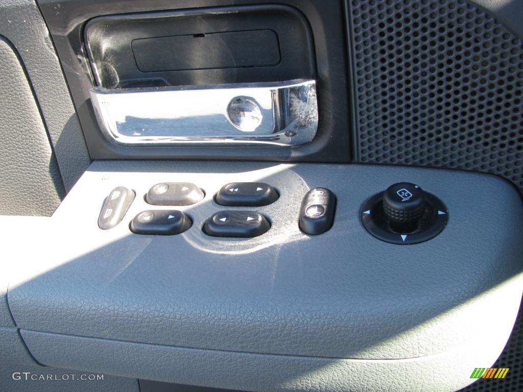 2004 F150 XLT SuperCab - Dark Shadow Grey Metallic / Dark Flint photo #22