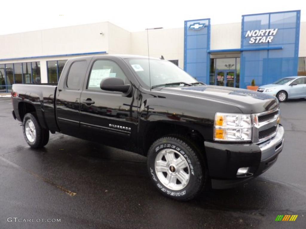 2011 Silverado 1500 LT Extended Cab 4x4 - Black / Ebony photo #1