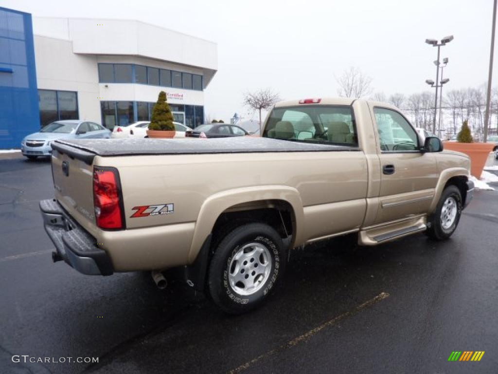 2004 Silverado 1500 Z71 Regular Cab 4x4 - Sandstone Metallic / Tan photo #10