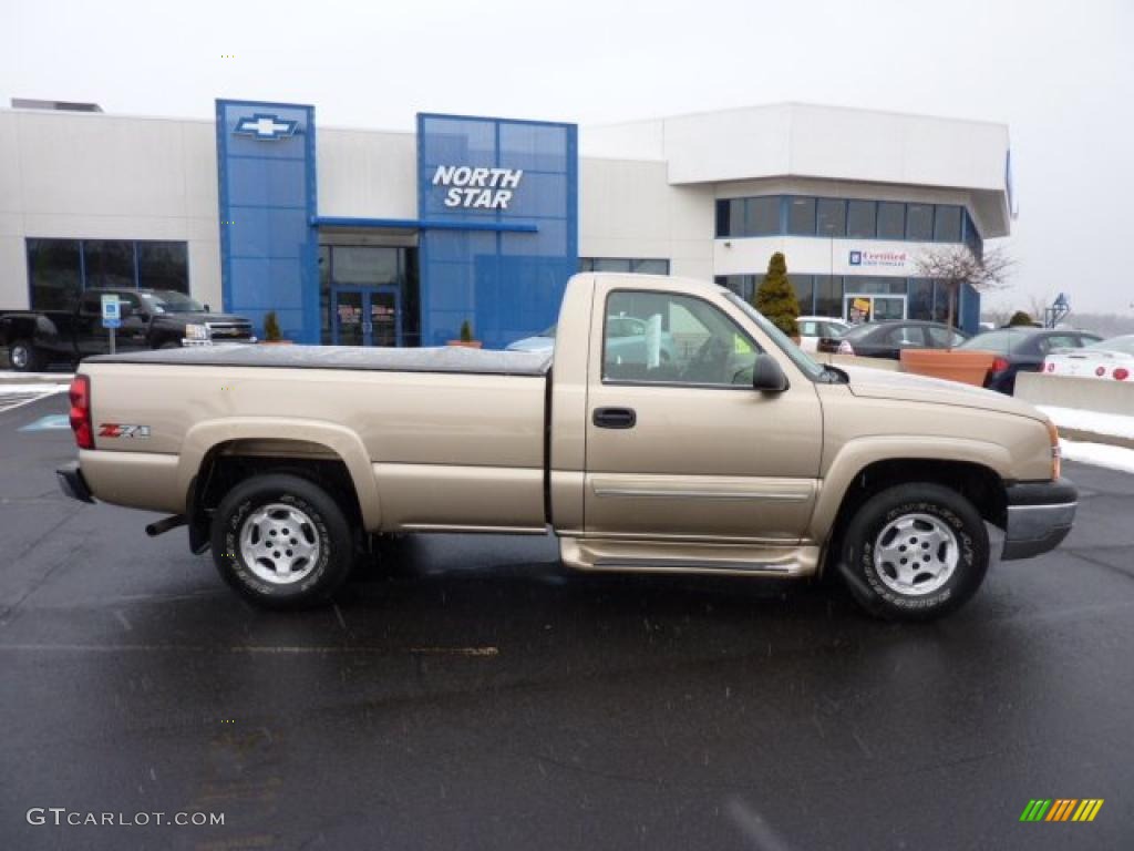 2004 Silverado 1500 Z71 Regular Cab 4x4 - Sandstone Metallic / Tan photo #11