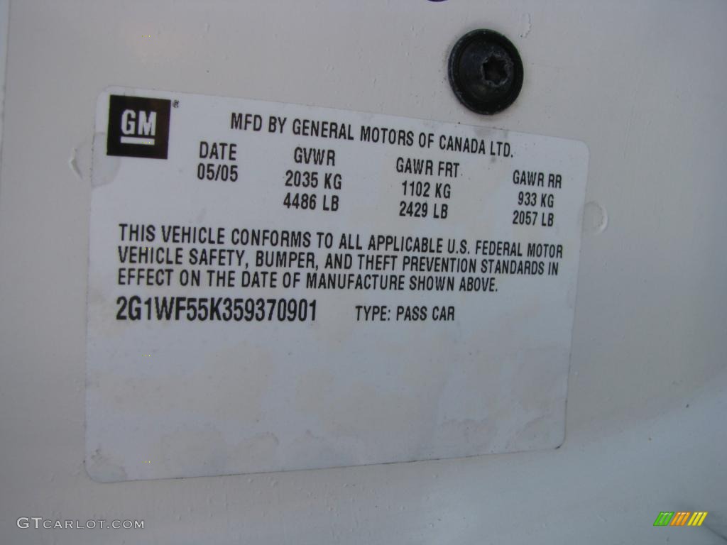 2005 Impala Police - White / Regal Blue photo #20