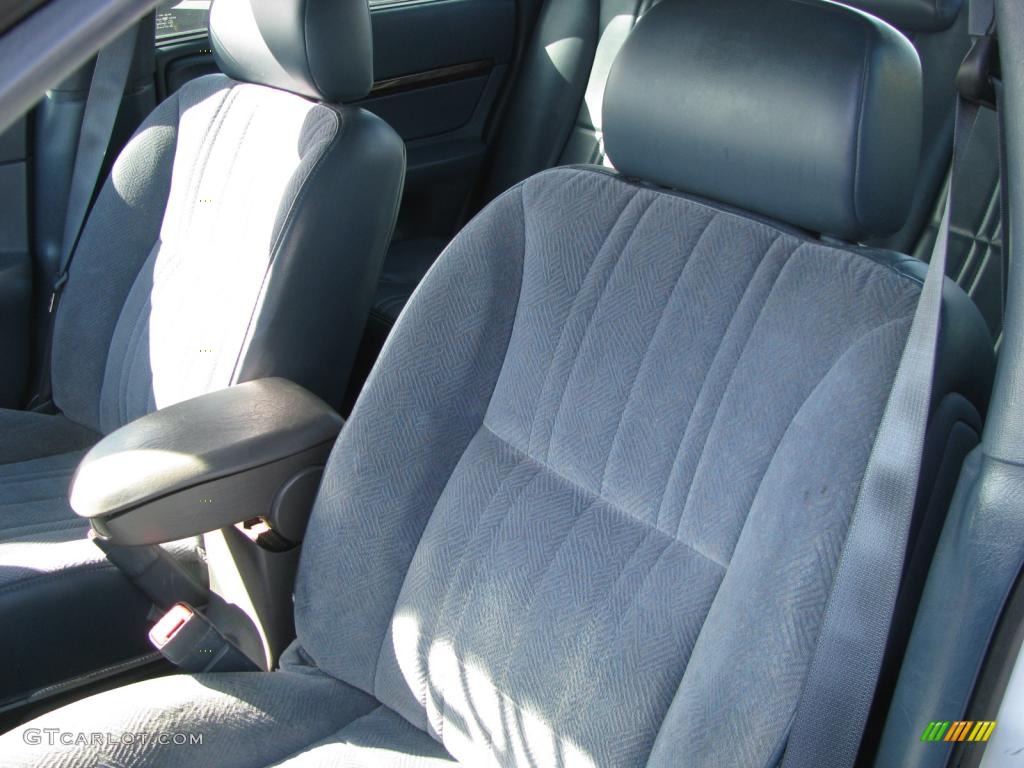 2005 Impala Police - White / Regal Blue photo #23