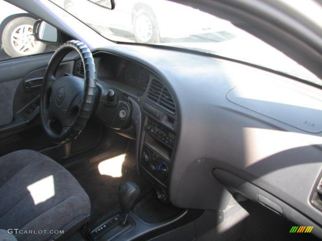 2002 Elantra GLS Sedan - Silver Pewter / Gray photo #10