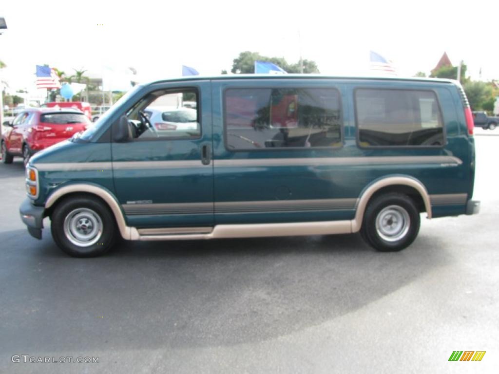 1999 Savana Van G1500 Passenger Conversion - Laguna Green Metallic / Neutral photo #11