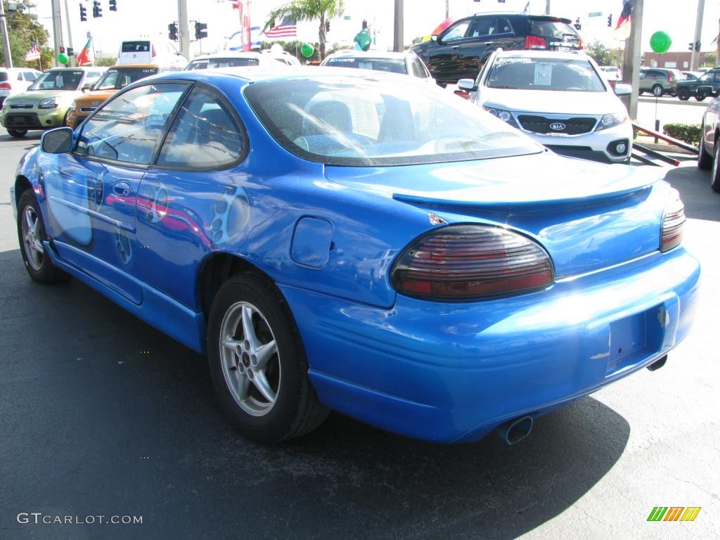 1999 Pontiac Grand Prix Pictures - 9 Photos