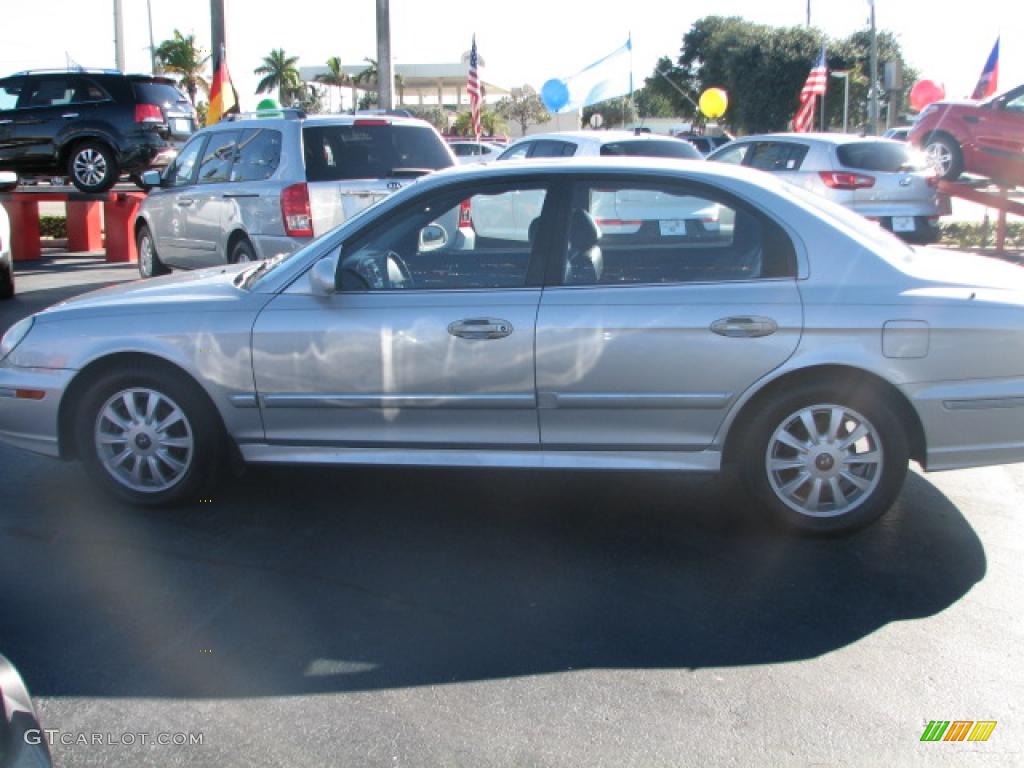 2005 Sonata LX V6 - Bright Silver / Black photo #6