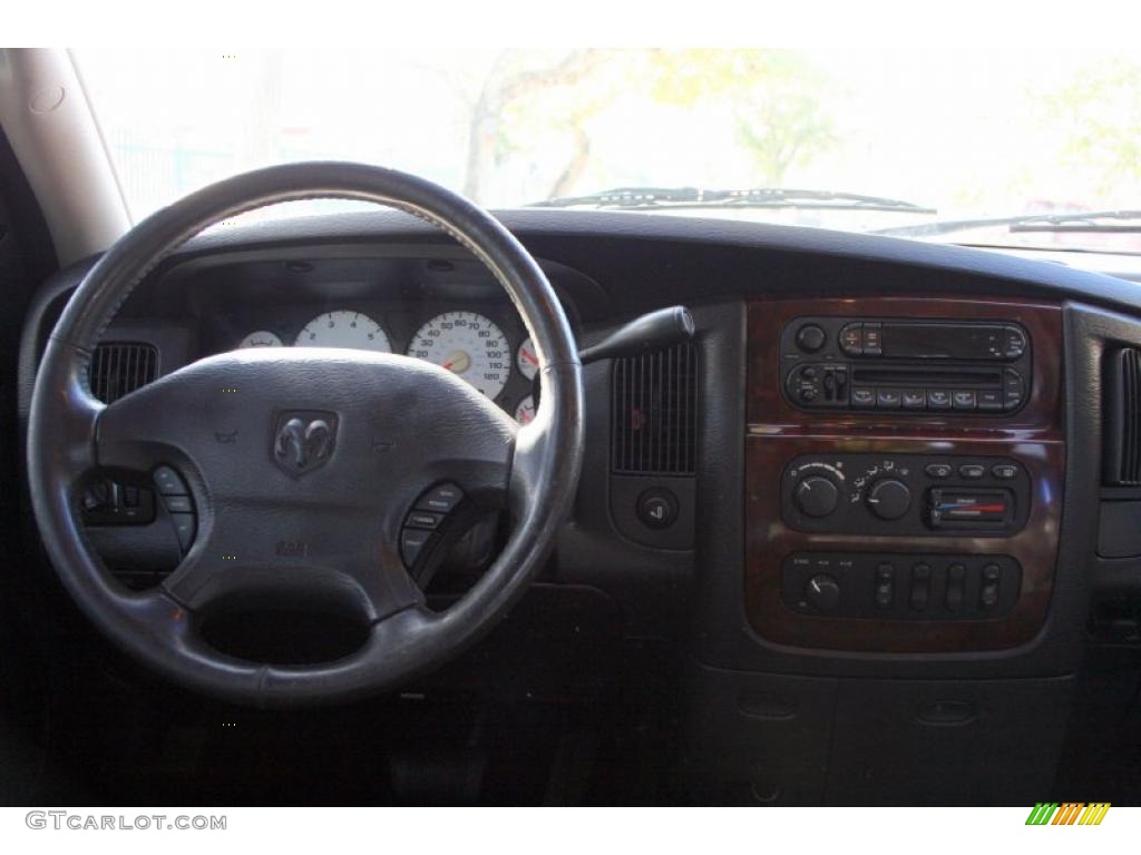 2002 Ram 1500 Sport Quad Cab 4x4 - Flame Red / Dark Slate Gray photo #59