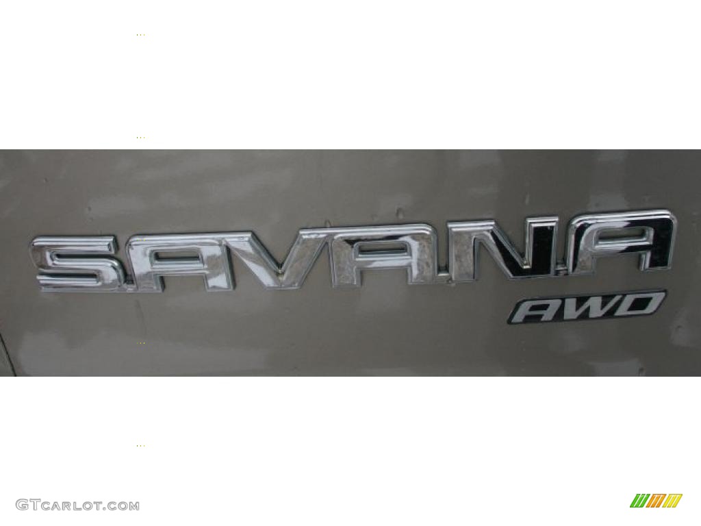 2004 GMC Savana Van 1500 AWD Cargo Marks and Logos Photos
