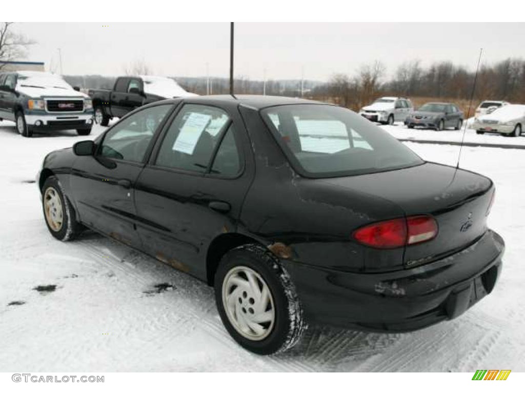 1999 Cavalier Sedan - Black / Graphite photo #4