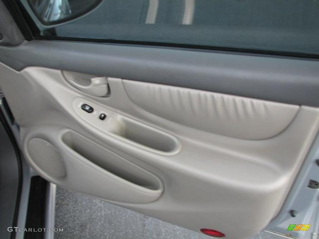 2000 Alero GLS Sedan - Silvermist / Pewter photo #16