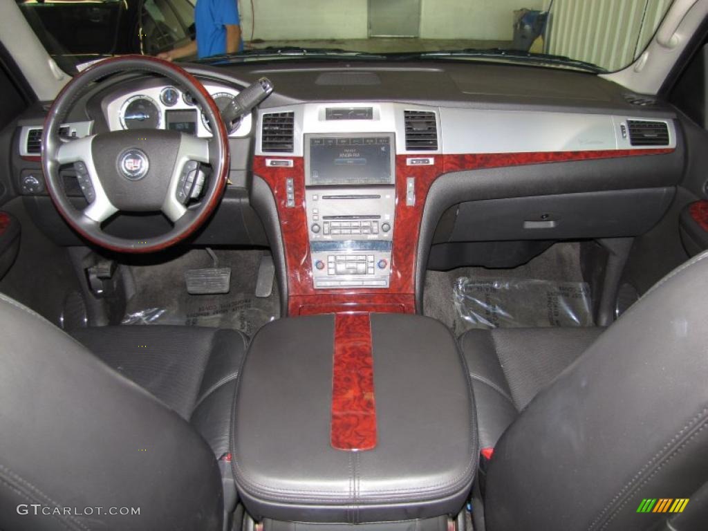 2009 Cadillac Escalade EXT AWD Ebony/Ebony Dashboard Photo #44189687