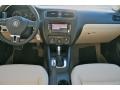 Candy White - Jetta SE Sedan Photo No. 12