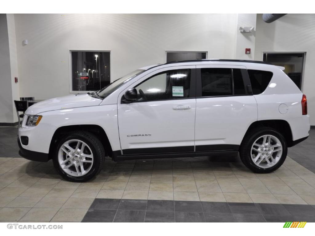 Bright White Jeep Compass