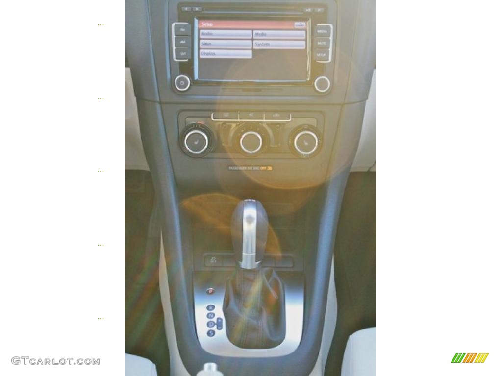 2011 Volkswagen Jetta TDI SportWagen 6 Speed DSG Dual-Clutch Automatic Transmission Photo #44192324