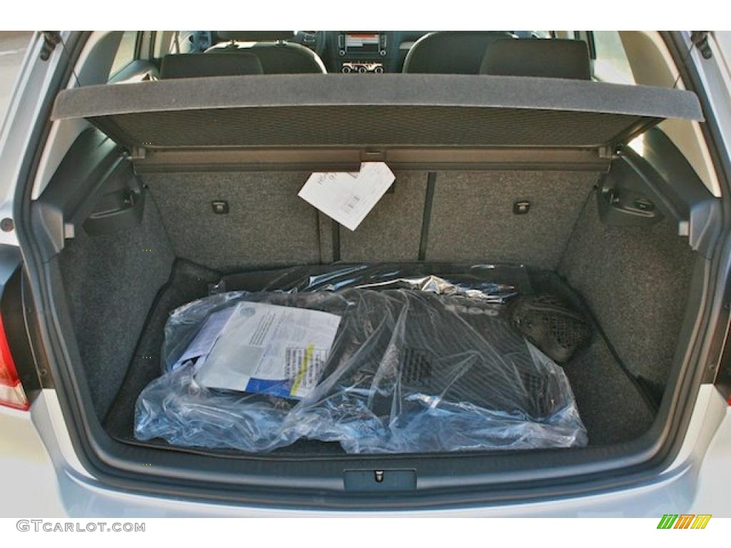 2011 Volkswagen Golf 4 Door TDI Trunk Photo #44192795